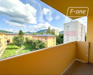 Prenájom | 2-izbový byt so zariadením a balkónom, KNM - Murgašova