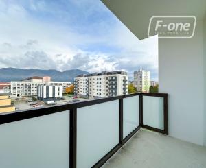 Prenájom | 2-izbový byt po rekonštrukcii s balkónom, Martin - Priekopa