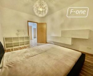 Priestranný 2i byt s parkovaním na prenájom – Kadnárova