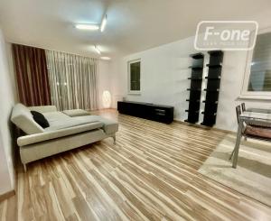 Priestranný 2i byt s parkovaním na prenájom – Kadnárova