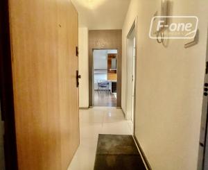 2i byt pri Parku A. Hlinku s loggiou a garážovým státím