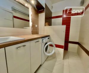 2i byt pri Parku A. Hlinku s loggiou a garážovým státím