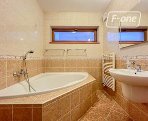 Prenájom | 3-izbový veľkometrážny byt, Žilina - Bulvár