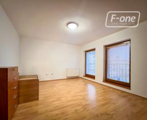 Prenájom | 3-izbový veľkometrážny byt, Žilina - Bulvár