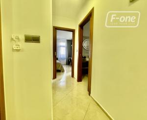 Prémiový 2-izbový byt na 2. poschodí s balkónom v centre BA