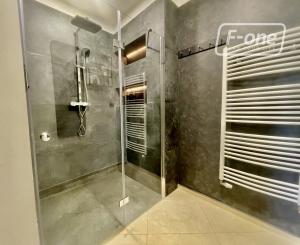 Prémiový 2-izbový byt na 2. poschodí s balkónom v centre BA