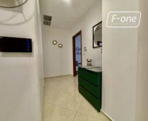 Prémiový 2-izbový byt na 3. poschodí s balkónom v centre BA