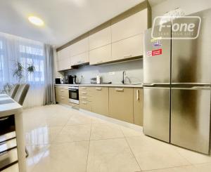 Prémiový 2-izbový byt na 3. poschodí s balkónom v centre BA