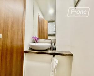 Prémiový 2-izbový byt na 3. poschodí s balkónom v centre BA