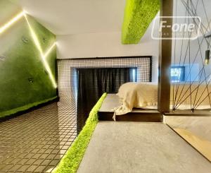 Prémiový mezonet s wellness a súkromným dvorom v centre BA