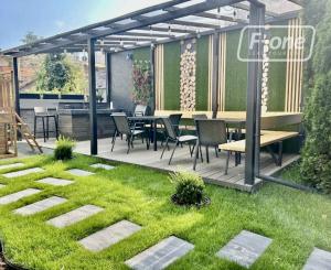 Prémiový mezonet s wellness a súkromným dvorom v centre BA