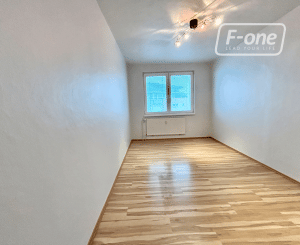 Predaj 3 izbový byt - Bratislava - Karlova Ves, Nad lúčkami