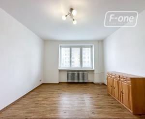 Prenájom | 2-izbový byt po rekonštrukcii s balkónom, Martin - Priekopa