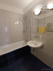 PRENÁJOM 3i, 77 m2 byt s logiou, Líščie Nivy, Ružinov.