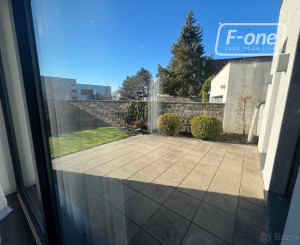 Prenájom 2i, 68 m2 byt na Kramároch s terasou a parkovaním.