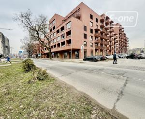 Novostavba 2025: Štýlový 2i byt s loggiou na Košickej