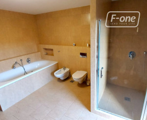 5i RD, UP 222 m2, pozemok 700 m2, Karpatská ul., Stupava.