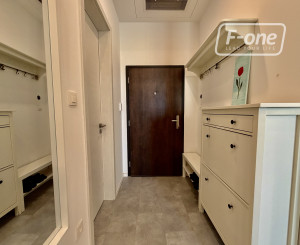 Industriálny 2i s vysokými stropmi v srdci Downtownu