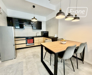 Industriálny 2i s vysokými stropmi v srdci Downtownu