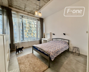 Industriálny 2i s vysokými stropmi v srdci Downtownu