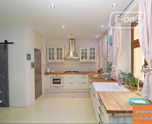 PRENÁJOM – 2i, 72 m2 byt, centrum mesta, Hviezdoslavovo nám.