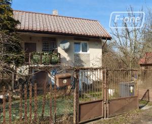 EXKLUZÍVNE, PREDAJ - 2i RD, ZP 89 m2, poz. 449 m2, Marhuľová ul.