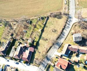 PREDAJ – stavebný pozemok 1714 m2, Budmerice, okr. Trnava.