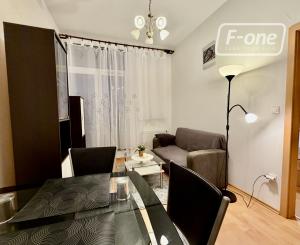 Moderný 2i byt s 3m stropmi a rekuperáciou v srdci Rače