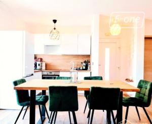 Bungalov, 4i, s krásnou a priestrannou záhradou, ostrov Vir.