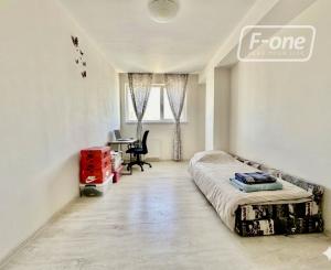 Zariadená dvojgarsónka (42,5 m²) vo Vrakuni – BEZ TIARCH