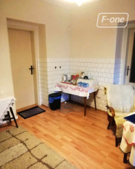 NA PREDAJ – 3i, 150 m2, pozemok 1 239 m2, obec Moča, okr. Komárno.