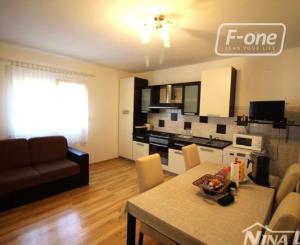 Samostane stojaci RD, 5i, 109 m2,  400 m od mora, ostrov Vir.