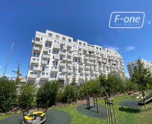 Predaj 2 izbový byt na Slnečniciach POP- Bratislava-Petržalka,