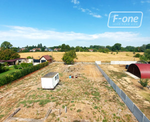 NA PREDAJ - Vila, v obci Moča, okr. Komárno s výhľadom na Dunaj.