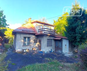 EXKLUZÍVNE, PREDAJ - 6i RD, UP 200 m2, pozemok 1742 m2, Banská Štiavnica.