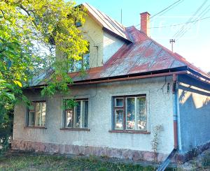 EXKLUZÍVNE, PREDAJ - 6i RD, UP 200 m2, pozemok 1742 m2, Banská Štiavnica.