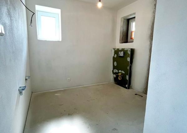 4-izbový rodinný dom s garážou a krásnym výhľadom na Zobor