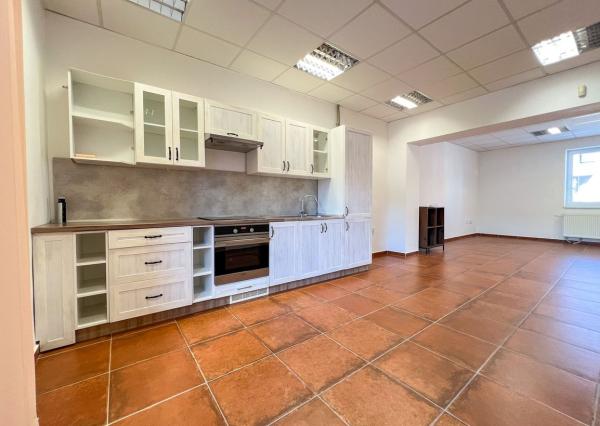 Prenájom | 3-izbový byt s vyhradeným parkovaním, Čadca