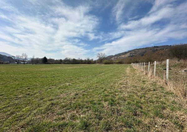 Predaj | Slnečný pozemok v Povine – ideálny na záhradu alebo ako investícia