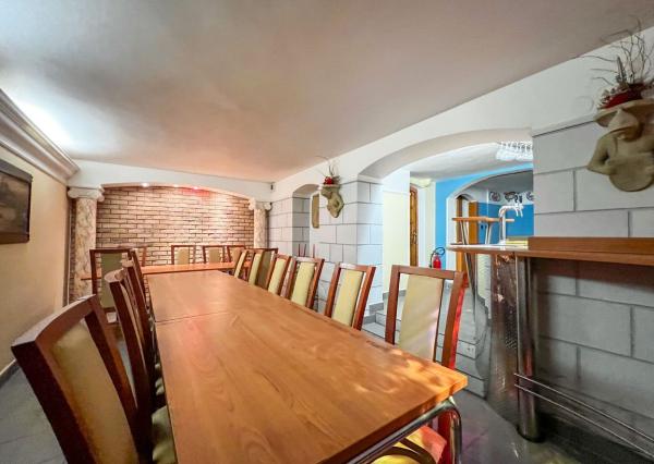 Investičná nehnuteľnosť | Penzión s kompletným zázemím a parkovaním v centre KNM