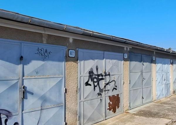 Na predaj priestranná garáž