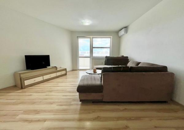 Prenájom | 2-izbový byt na Botanickej ulici