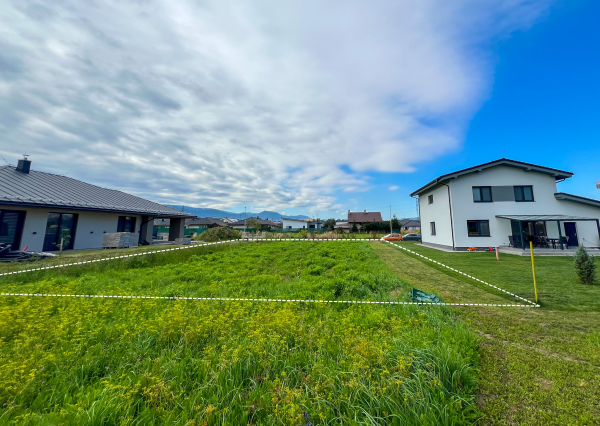 Predaj | Stavebný pozemok 676 m², Teplička nad Váhom