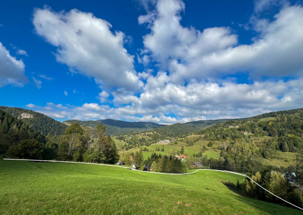 Predaj | Slnečný pozemok 4 912 m² – Zázrivá, Hotel Havrania