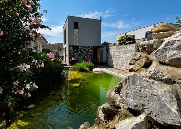 Predaj | Exkluzívny bungalov s fitkom a bazénom