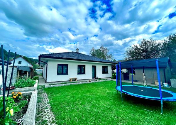 Predaj | krásny 4-izbový rodinný dom v obci Pružina