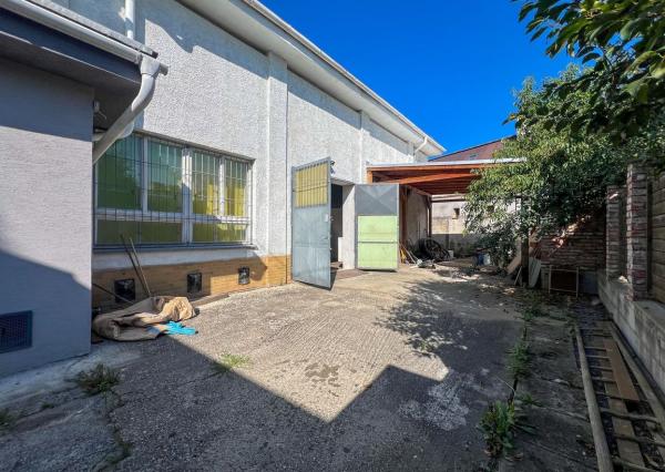 Prenájom | Polyfunčkný objekt 510 m² so skladom, Lietavská Lúčka