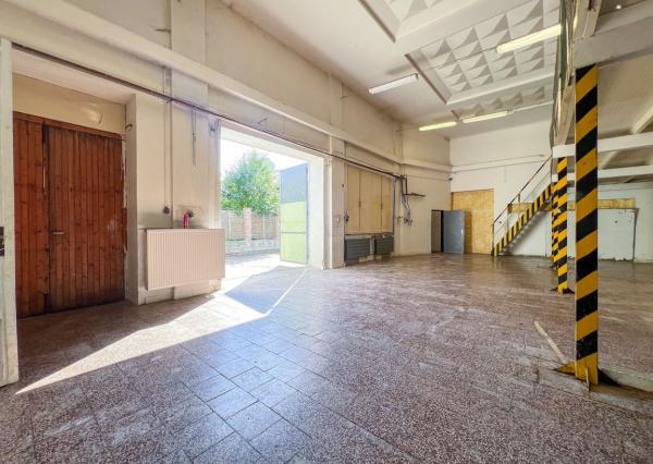 Prenájom | Polyfunčkný objekt 510 m² so skladom, Lietavská Lúčka