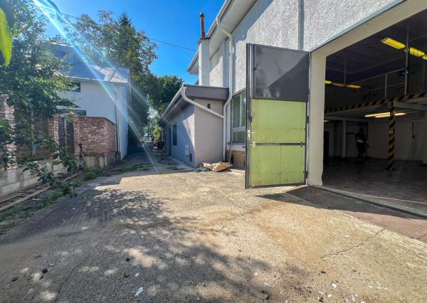 Prenájom | Polyfunčkný objekt 510 m² so skladom, Lietavská Lúčka