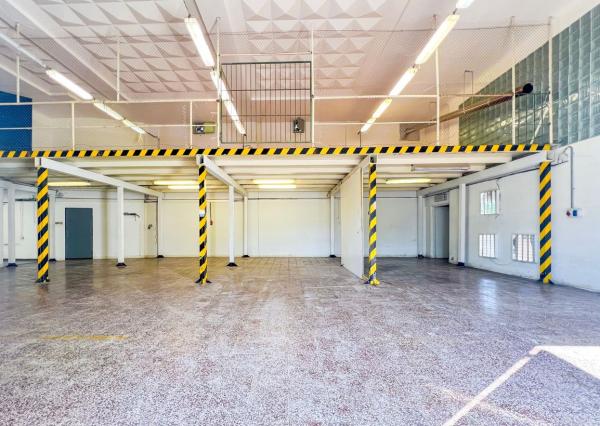 Prenájom | Polyfunčkný objekt 510 m² so skladom, Lietavská Lúčka